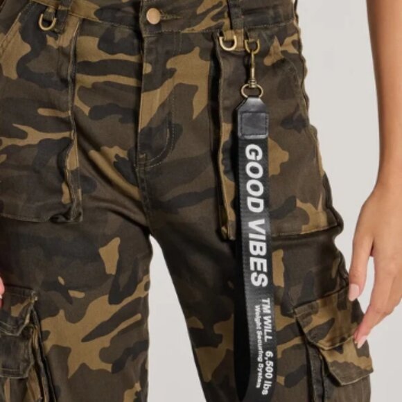 Windsor I Small Camo Cargo Joggers - Picture 3 of 3